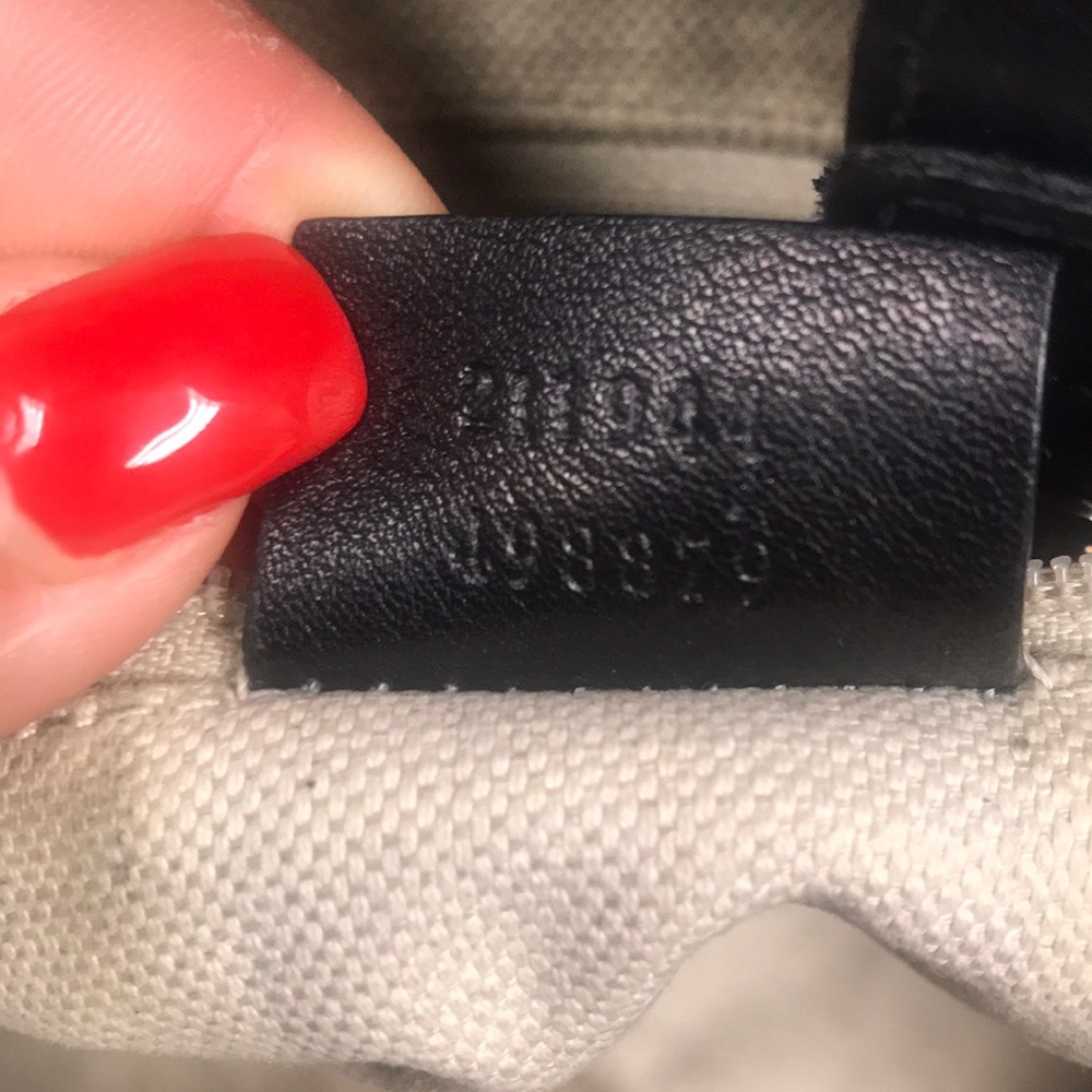 Gucci black hobo bag very good condition
